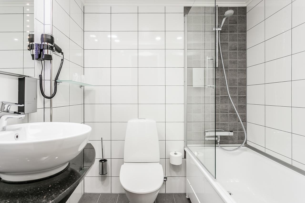 Hotell Nova Karlstad Extérieur photo